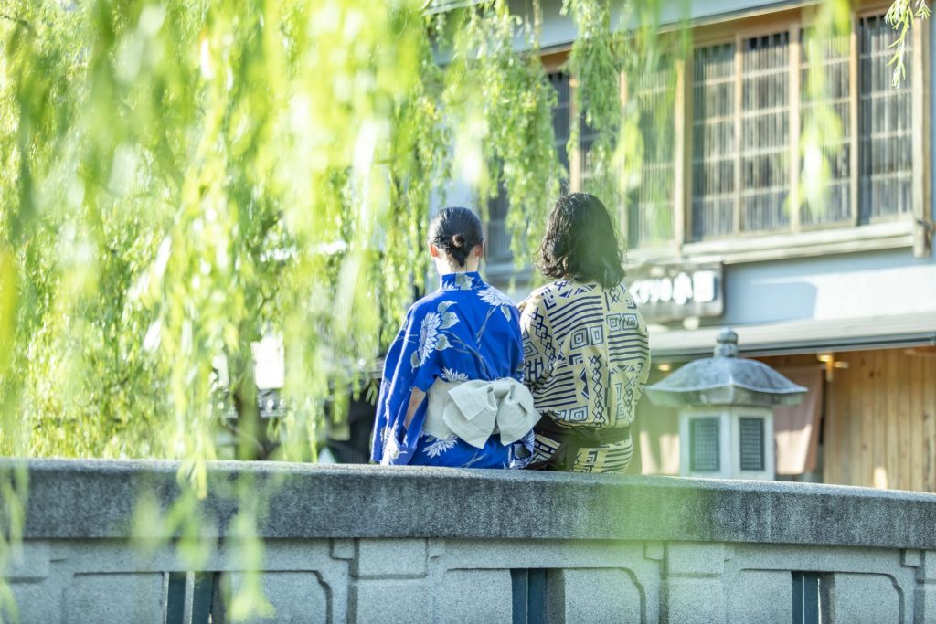 貸切サウナの後に城崎温泉の街歩きを楽しむ時間