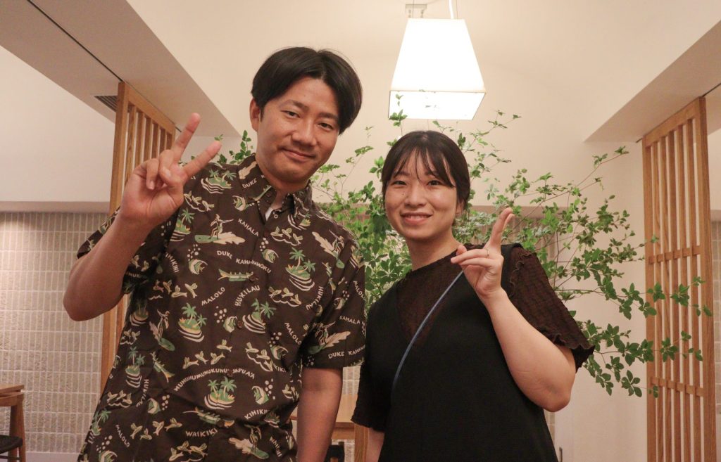 城崎温泉 泉翠でマタニティ旅行を楽しまれたご夫婦の記念写真