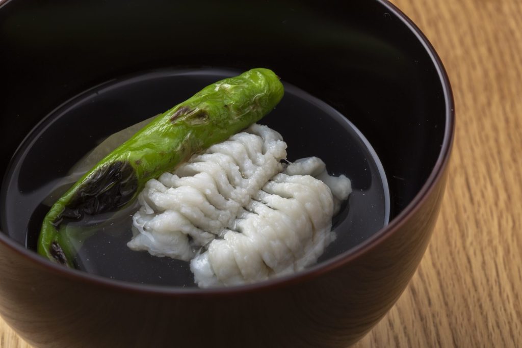 山陰の旬の食材を使用した泉翠の季節のお椀料理
