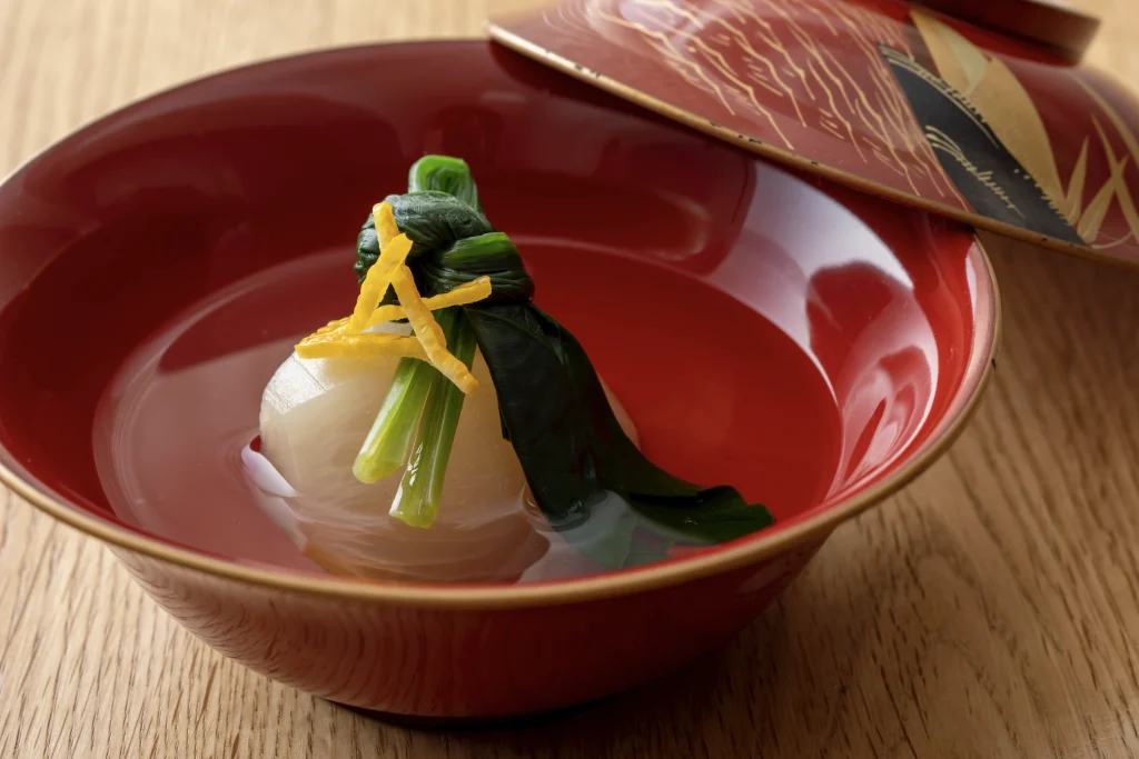 妊娠中のお客様にも安心してお食事を楽しんでいただけるよう、生ものや食材に配慮した季節の料理をご用意しています。