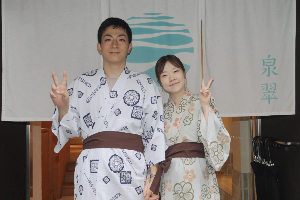 城崎温泉 泉翠へマタニティ旅行で訪れたゆかた姿のご夫婦