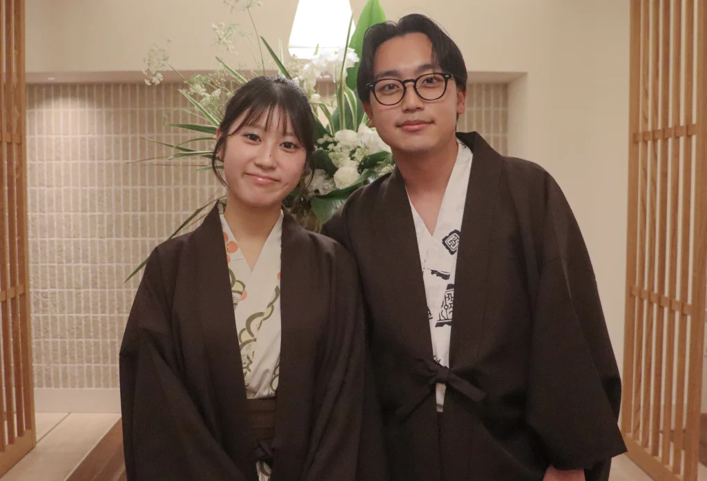 城崎温泉 泉翠へ誕生日のお祝い旅行で訪れたゆかた姿のお二人